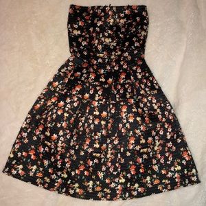 Pimke strapless flower dress size XS